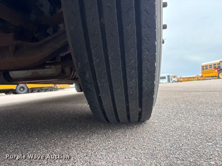 image for item FG2808 2014 Thomas Built HDX school bus