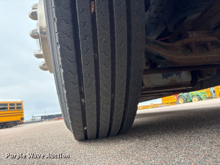 image for item FG2808 2014 Thomas Built HDX school bus