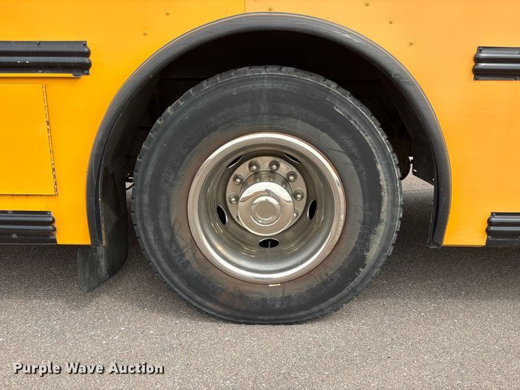 image for item FG2808 2014 Thomas Built HDX school bus