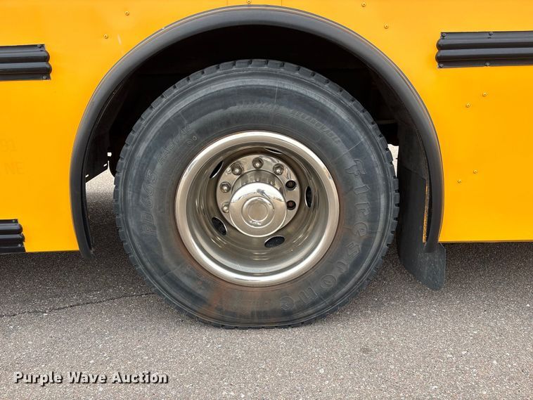 image for item FG2808 2014 Thomas Built HDX school bus