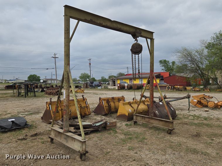 image for item FH6567 Yale A frame hoist