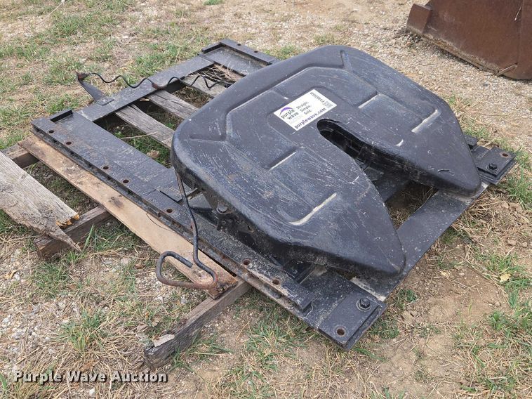 image for item FH6568 Fifth wheel hitch