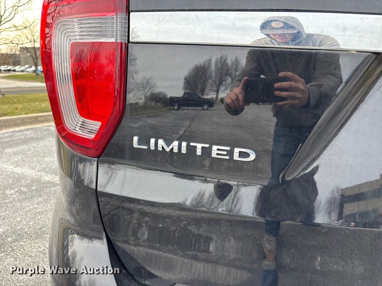 image for item FH7005 2019 Ford Explorer SUV