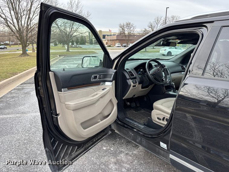 image for item FH7005 2019 Ford Explorer SUV