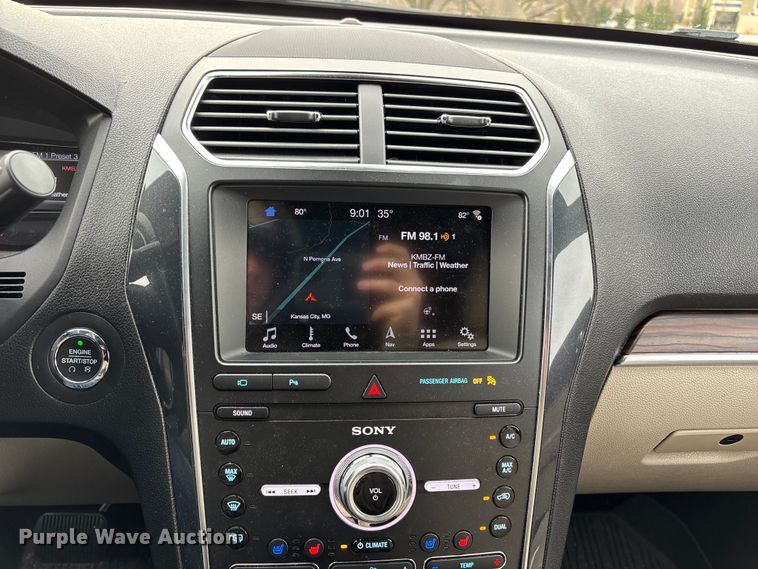 image for item FH7005 2019 Ford Explorer SUV