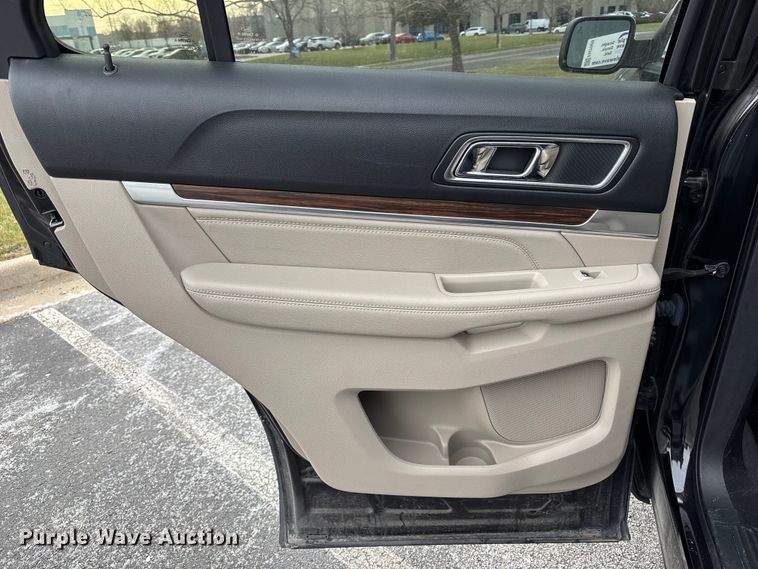 image for item FH7005 2019 Ford Explorer SUV