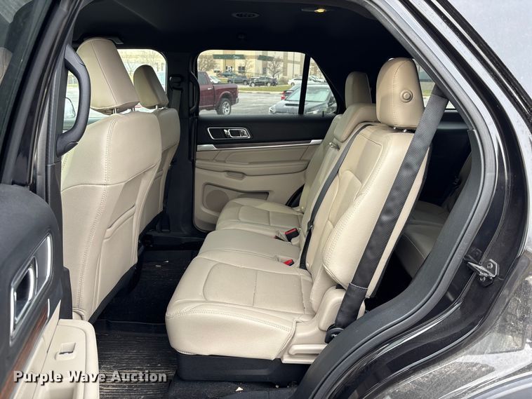 image for item FH7005 2019 Ford Explorer SUV