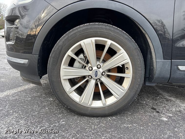 image for item FH7005 2019 Ford Explorer SUV