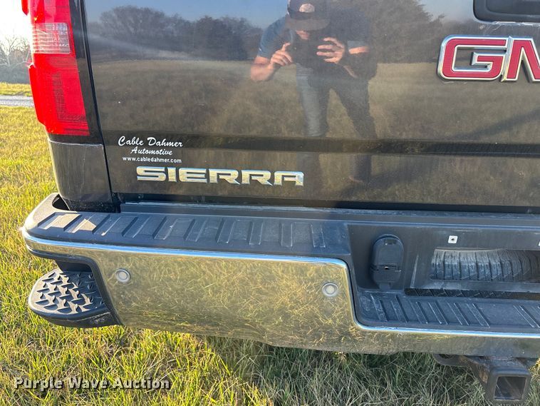 image for item FH7016 2014 GMC Sierra 1500 Crew Cab pickup truck