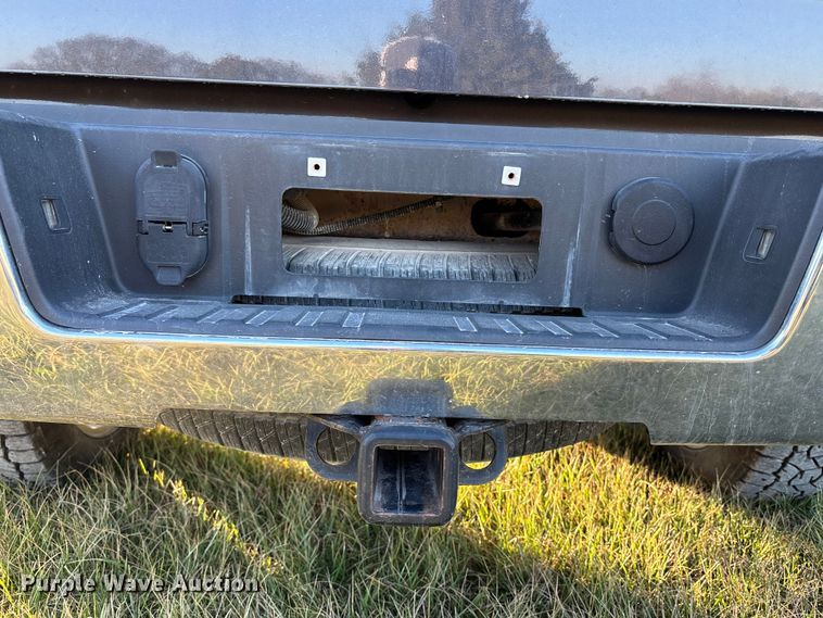 image for item FH7016 2014 GMC Sierra 1500 Crew Cab pickup truck