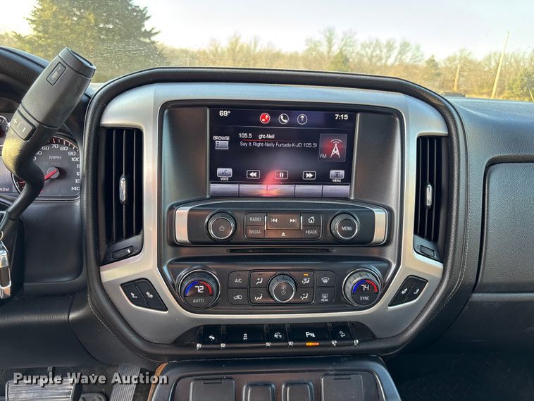 image for item FH7016 2014 GMC Sierra 1500 Crew Cab pickup truck