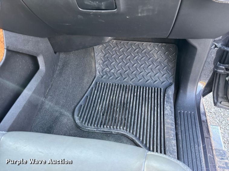 image for item FH7016 2014 GMC Sierra 1500 Crew Cab pickup truck