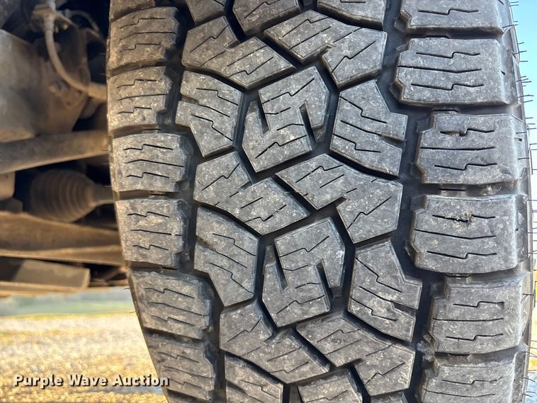 image for item FH7016 2014 GMC Sierra 1500 Crew Cab pickup truck