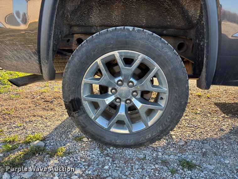 image for item FH7016 2014 GMC Sierra 1500 Crew Cab pickup truck