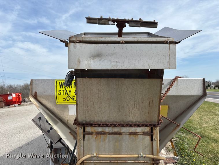 image for item FH7024 Warren spreader