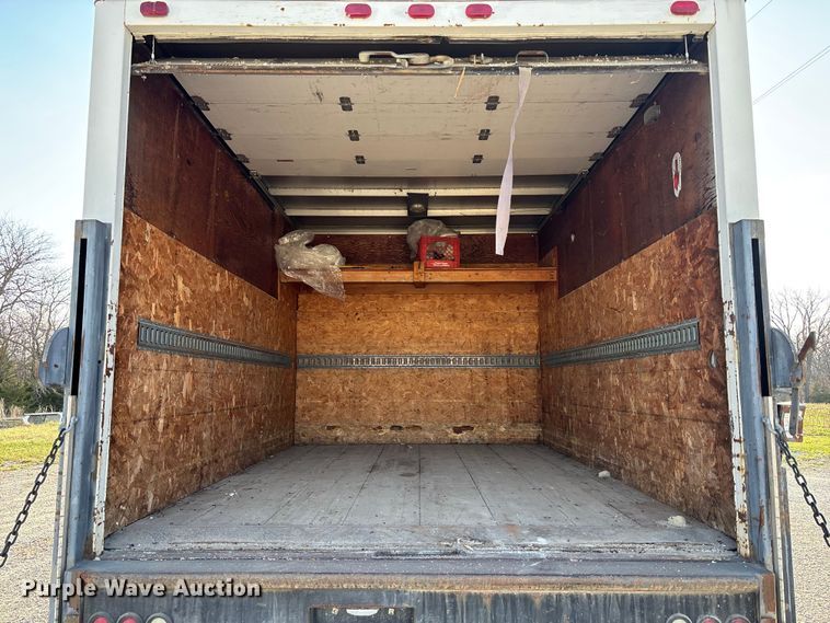 image for item FH7041 1999 Dodge Ram 3500 box truck