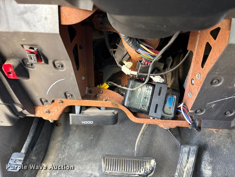 image for item FH7041 1999 Dodge Ram 3500 box truck