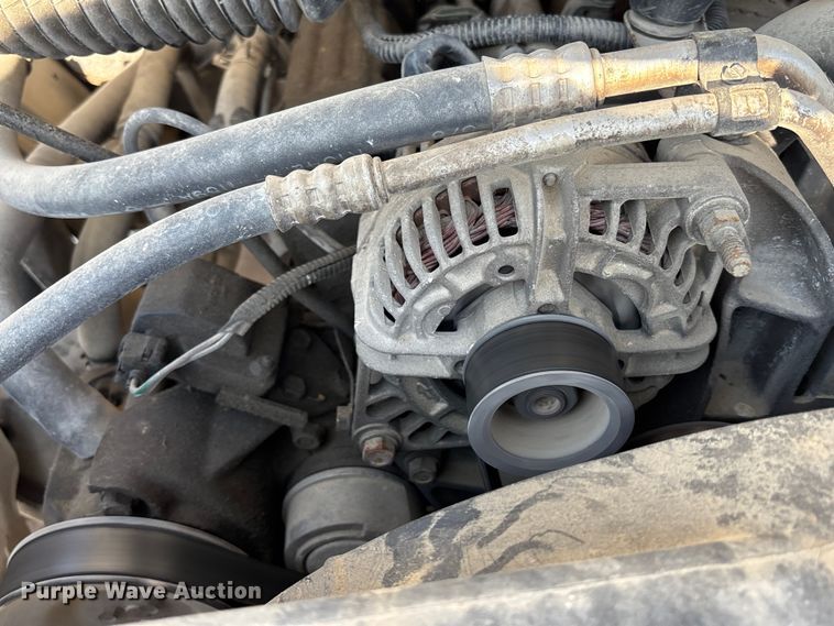 image for item FH7041 1999 Dodge Ram 3500 box truck