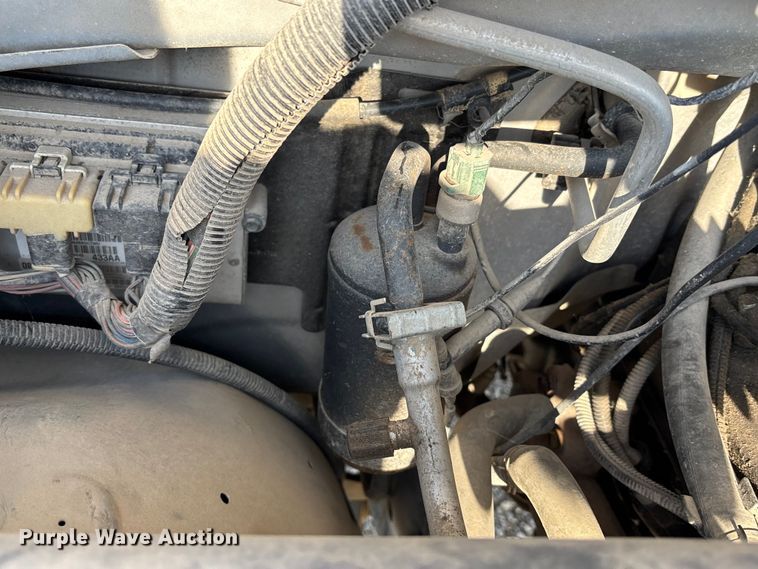 image for item FH7041 1999 Dodge Ram 3500 box truck