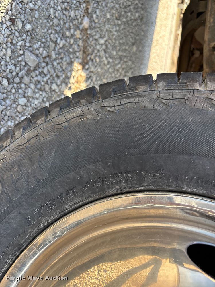 image for item FH7041 1999 Dodge Ram 3500 box truck