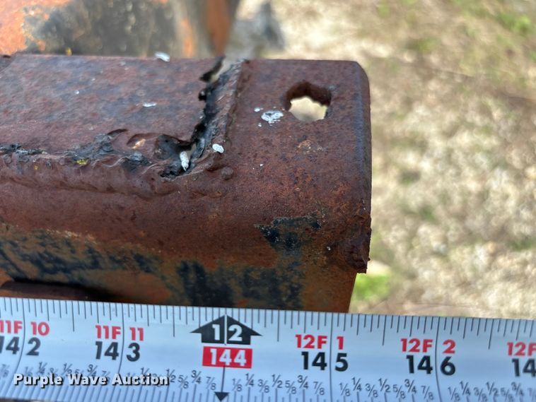 image for item FH7042 1998 Ford F800 truck cab and chassis