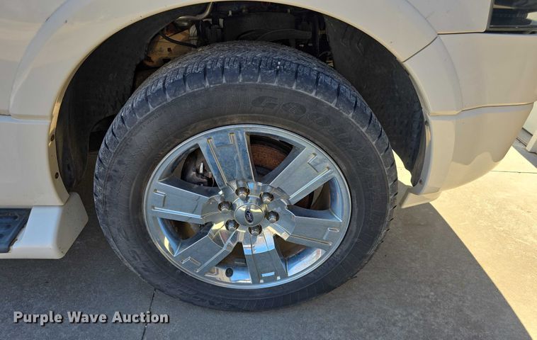image for item FI0764 2007 Ford Expedition Limited SUV
