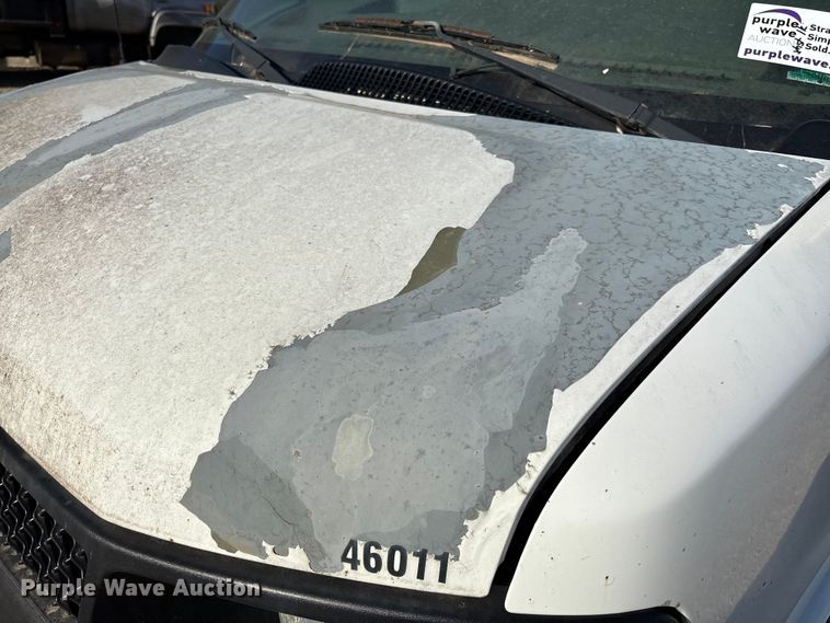 image for item FI0788 2004 Chevrolet  Express box truck