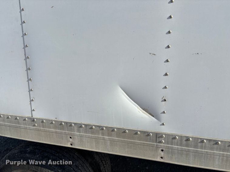 image for item FI0788 2004 Chevrolet  Express box truck