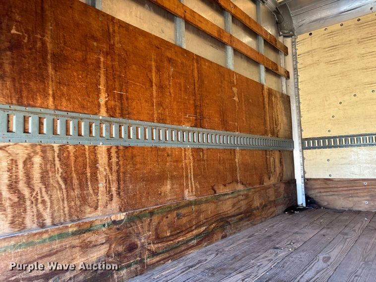 image for item FI0788 2004 Chevrolet  Express box truck