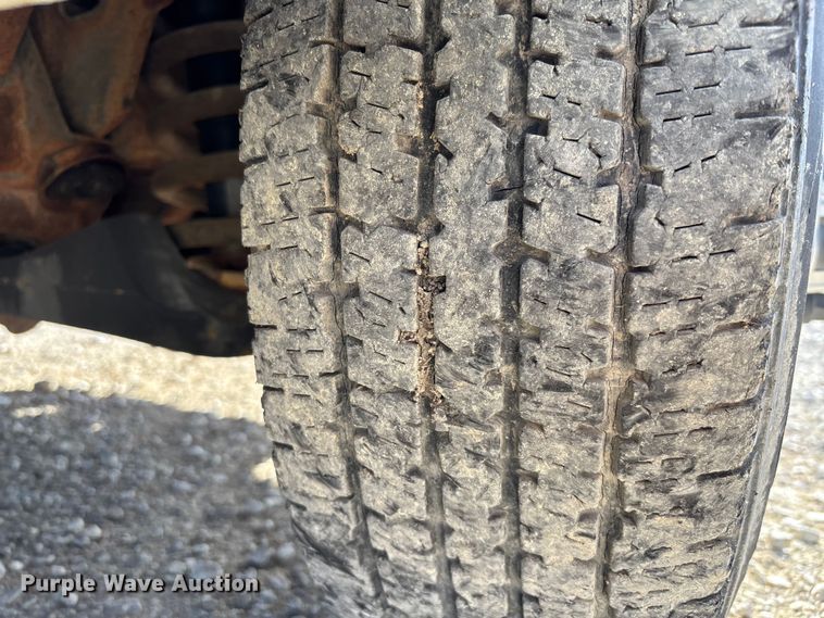 image for item FI0788 2004 Chevrolet  Express box truck