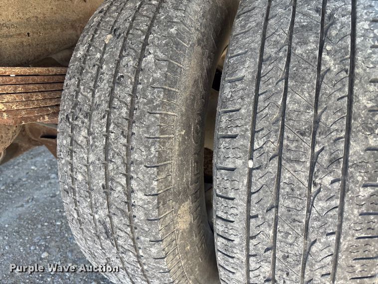 image for item FI0788 2004 Chevrolet  Express box truck