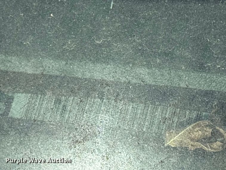 image for item FI0788 2004 Chevrolet  Express box truck