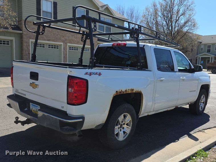 image for item FI0876 2015 Chevrolet Silverado 1500 Crew Cab pickup truck