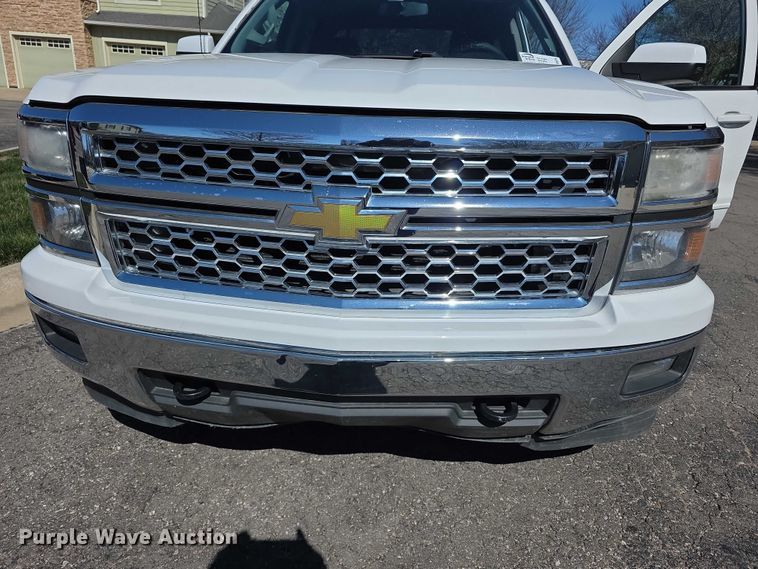 image for item FI0876 2015 Chevrolet Silverado 1500 Crew Cab pickup truck