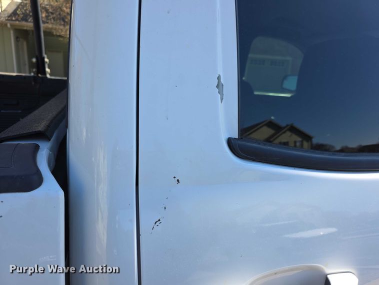 image for item FI0876 2015 Chevrolet Silverado 1500 Crew Cab pickup truck