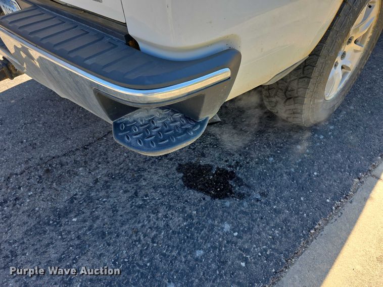 image for item FI0876 2015 Chevrolet Silverado 1500 Crew Cab pickup truck