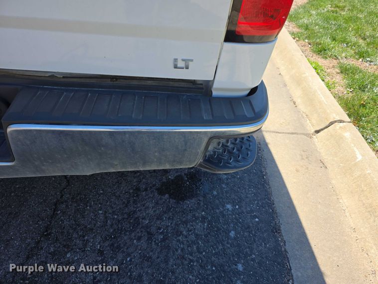 image for item FI0876 2015 Chevrolet Silverado 1500 Crew Cab pickup truck