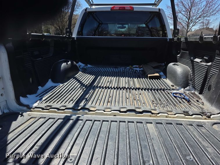 image for item FI0876 2015 Chevrolet Silverado 1500 Crew Cab pickup truck