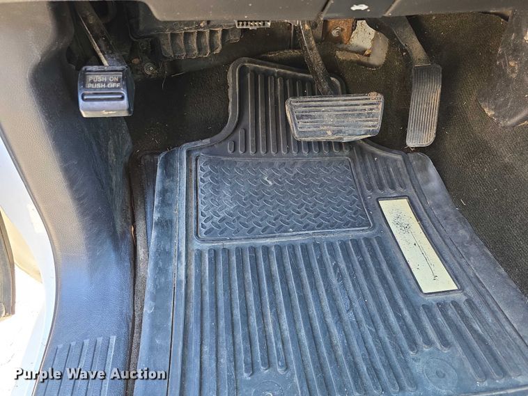 image for item FI0876 2015 Chevrolet Silverado 1500 Crew Cab pickup truck