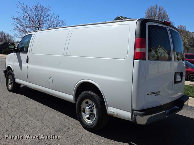 image for item FI0877 2014 Chevrolet Express G2500 van