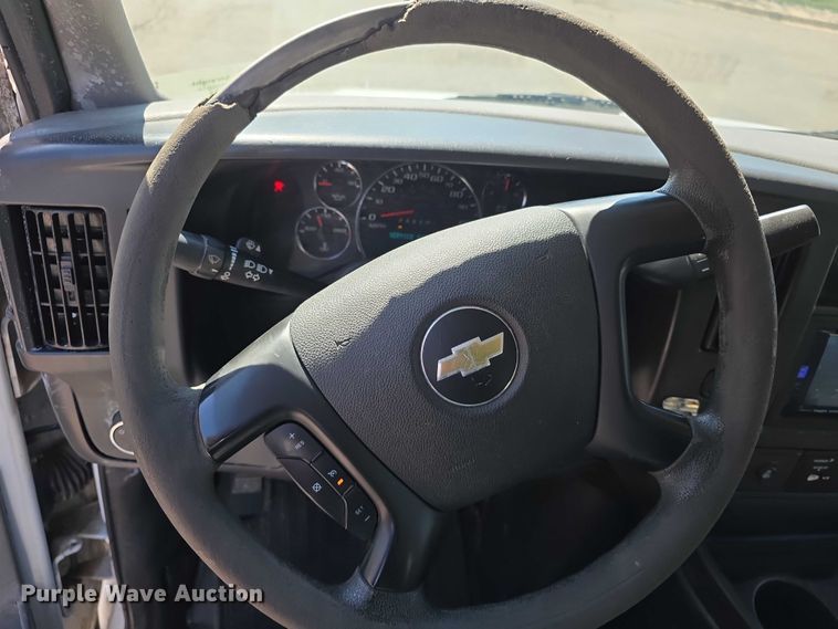 image for item FI0877 2014 Chevrolet Express G2500 van