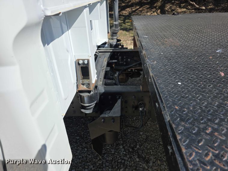 image for item FI0878 2012 Mitsubishi Fuso FE160 Crew Cab flatbed truck