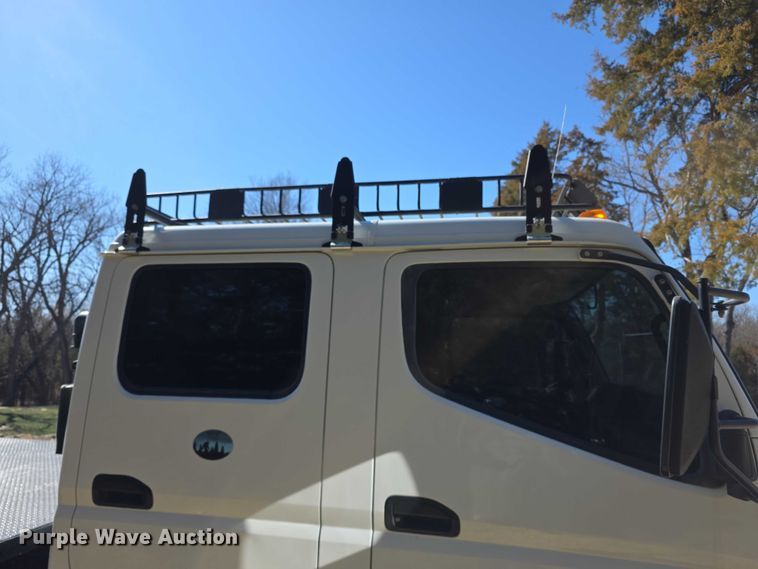 image for item FI0878 2012 Mitsubishi Fuso FE160 Crew Cab flatbed truck