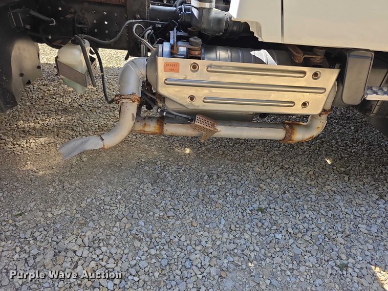 image for item FI0878 2012 Mitsubishi Fuso FE160 Crew Cab flatbed truck