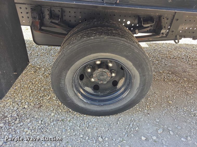 image for item FI0878 2012 Mitsubishi Fuso FE160 Crew Cab flatbed truck