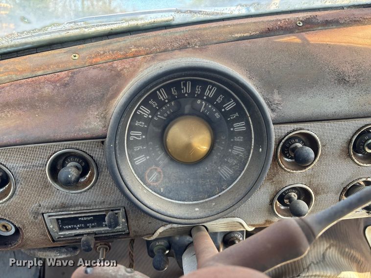 image for item FI0932 1951 Ford Deluxe coupe