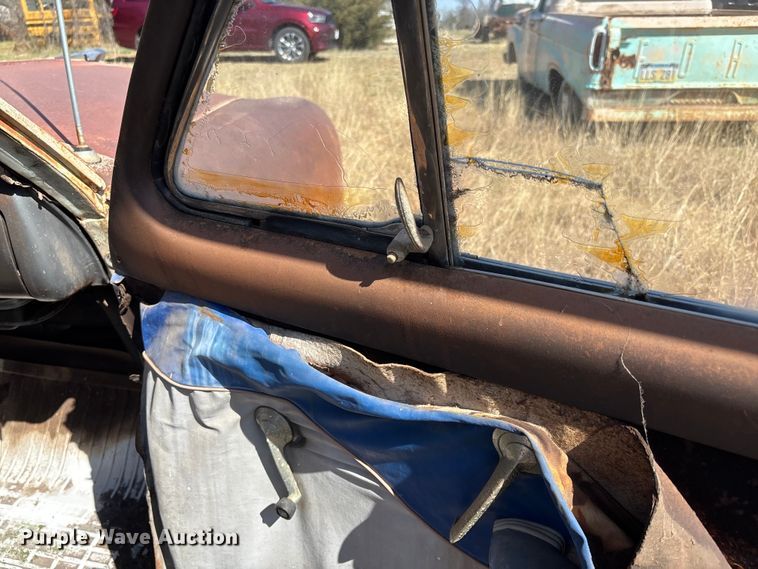 image for item FI0932 1951 Ford Deluxe coupe