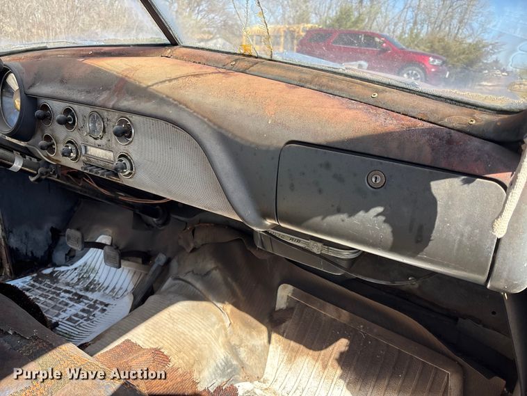 image for item FI0932 1951 Ford Deluxe coupe