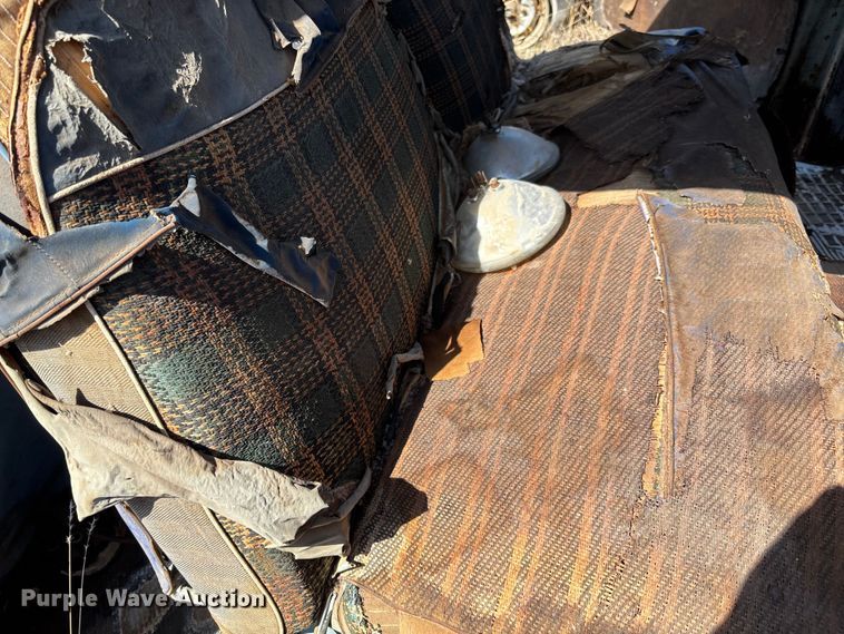 image for item FI0932 1951 Ford Deluxe coupe