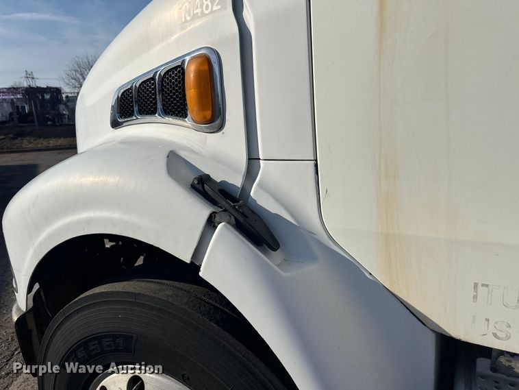 image for item FK0011 2004 Sterling Acterra box truck